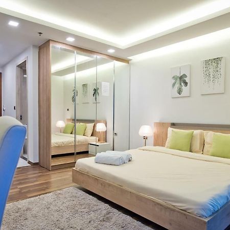 Stylish Studio In Peak Towers Паттая Екстер'єр фото