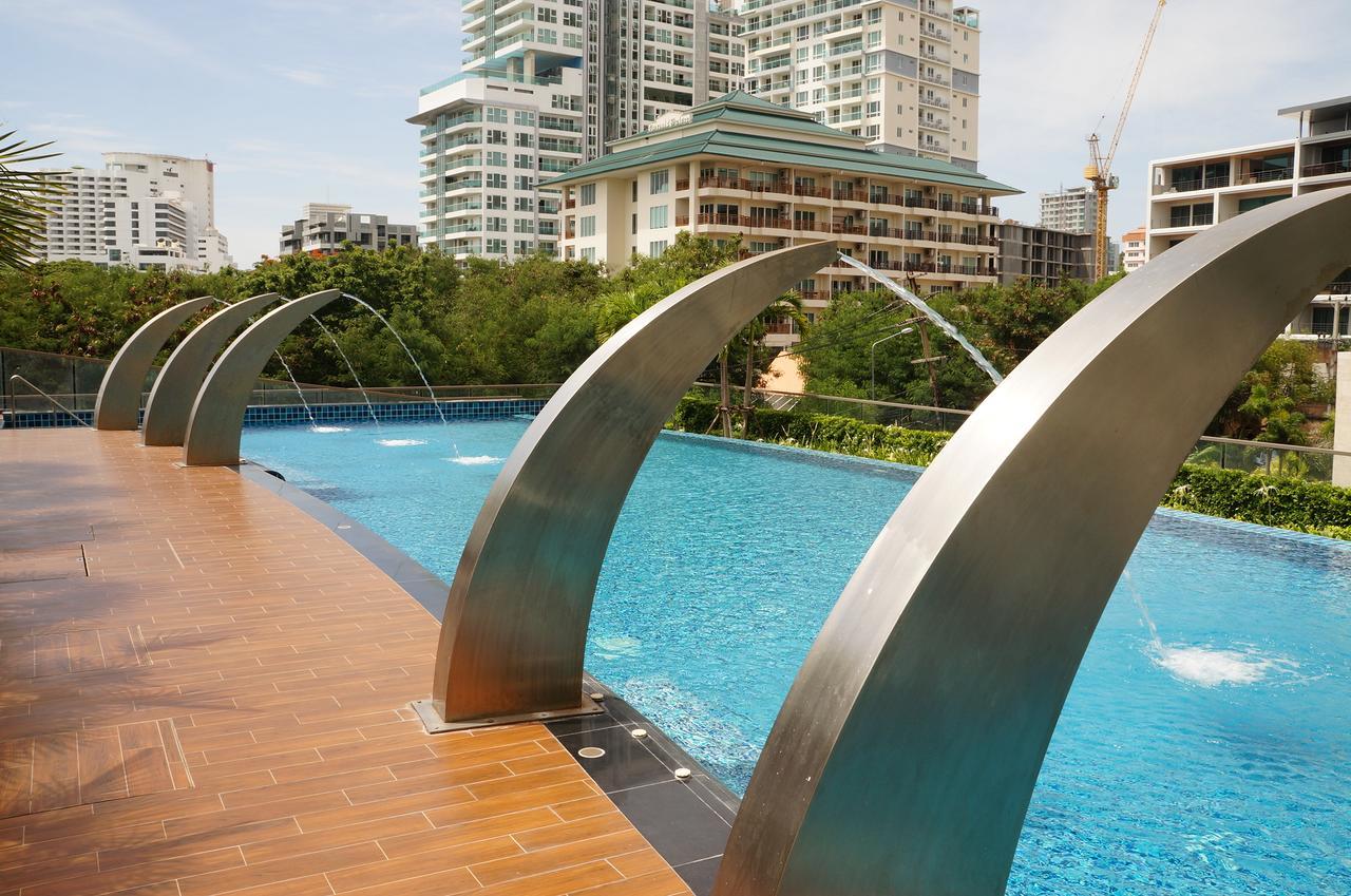 Stylish Studio In Peak Towers Паттая Екстер'єр фото