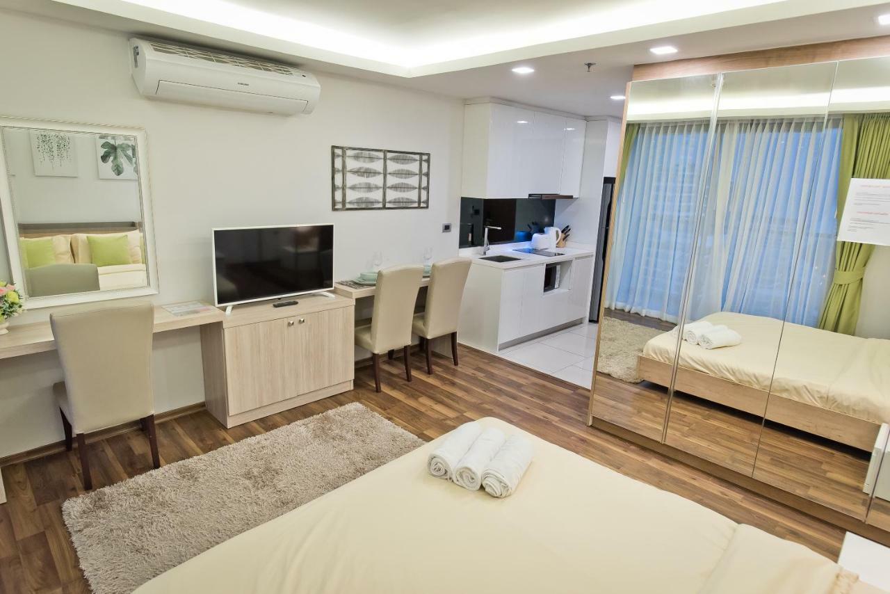 Stylish Studio In Peak Towers Паттая Екстер'єр фото